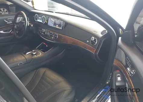 2015 Mercedes-Benz S 550 4Matic z USA, uszkodzony, nr VIN WDDUG8FB3FA149368